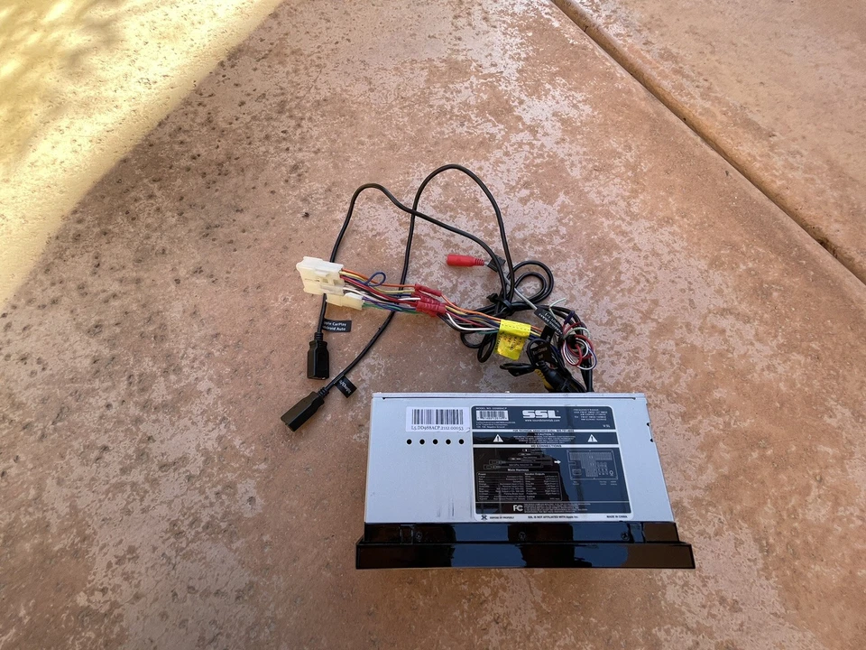 Carro estéreo usado duplo din (Apple carplay, Android carplay) - Imagem 2 de 3