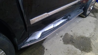 (LOCAL PICKUP ONLY) Roof Glass Fits 18-20 ESCALADE 1000195