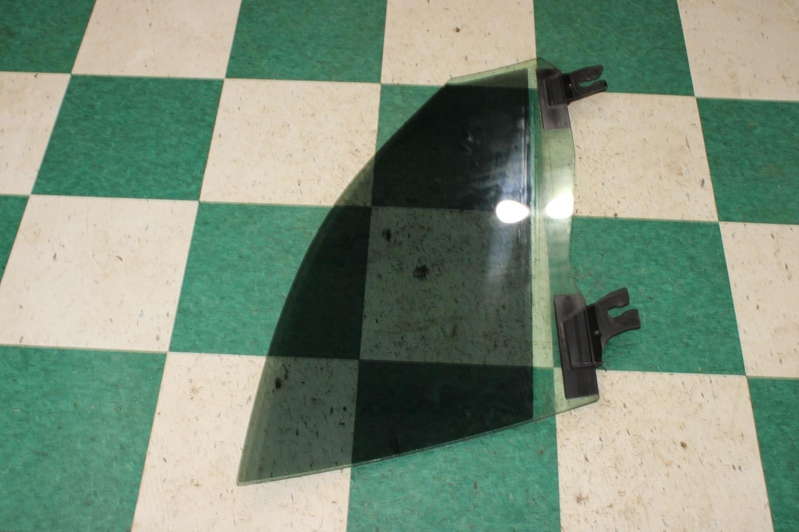 14-22 MASERATI GHIBLI Front Left LH LF Driver Side Door Window Glass Unit OEM OE