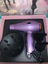 With FREE tote  Le Chic Salon Quality Thermal Fusion Infrared Blow Dryer