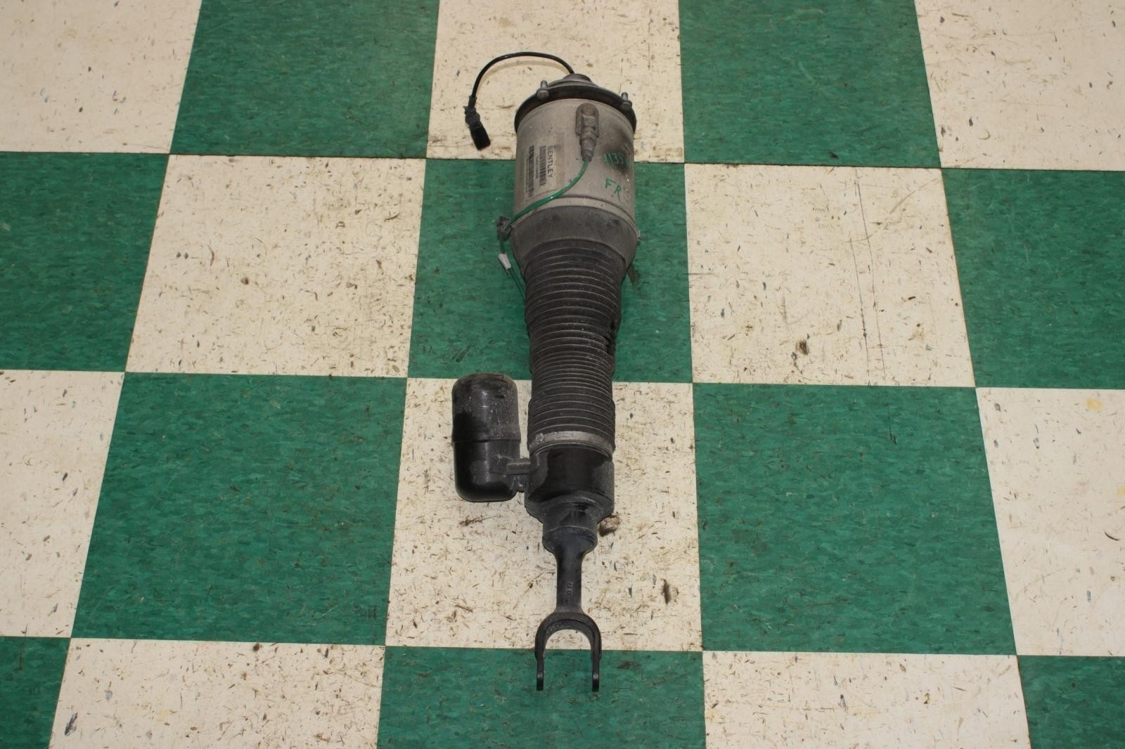 Bentley Flying Spur 2013-2018 Right Air suspension strut