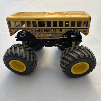 Hot Wheels Monster Jam 1:64 Truck - Higher Education Cool Bus