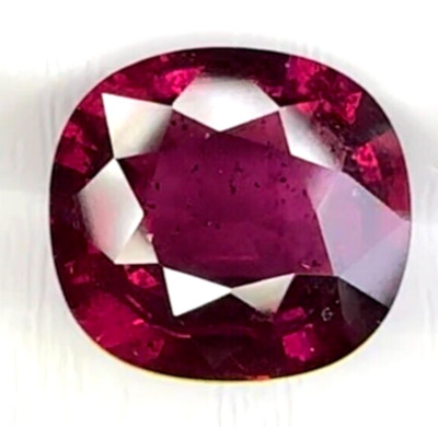Intense Magenta Pinkish Red 6.11ct Rhodolite Garnet 100% natural from Africa