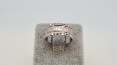 Ehering aus 14 Karat Weißgold Gewicht: 4,78 g Größe 53  