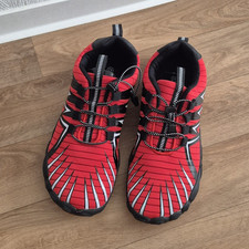 Freiluftkind Sneaker Low Top Schnürung rot/schwarz gestreift Barfuß EU 42