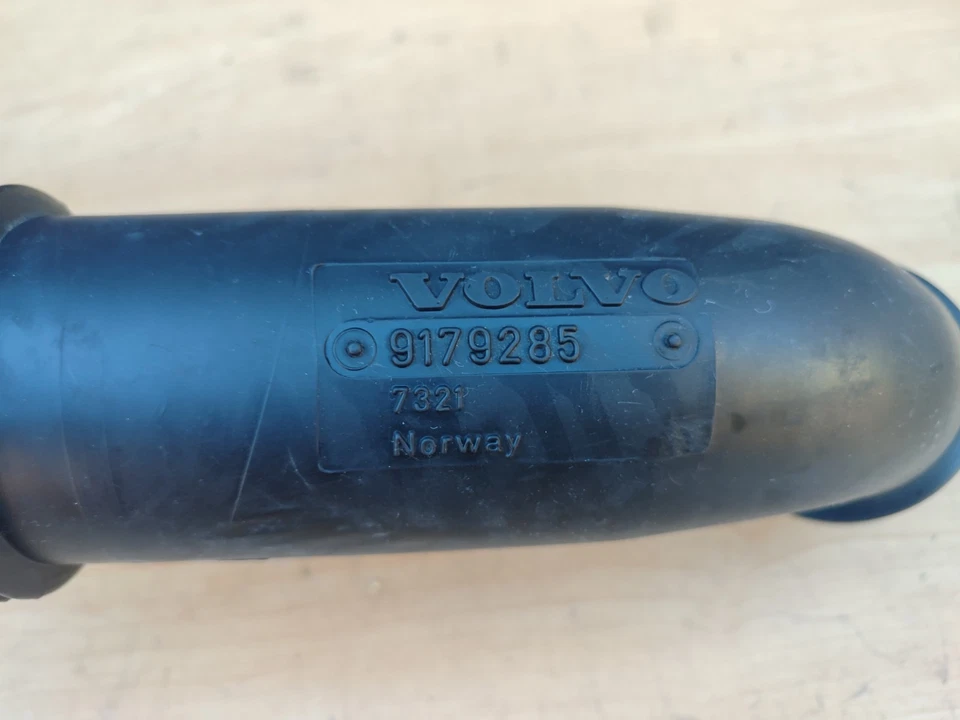 Tubo de aire de carga manguera de aire de carga Volvo XC70 V70 II S60 I gasolina 9179285 - Imagen 3 de 3