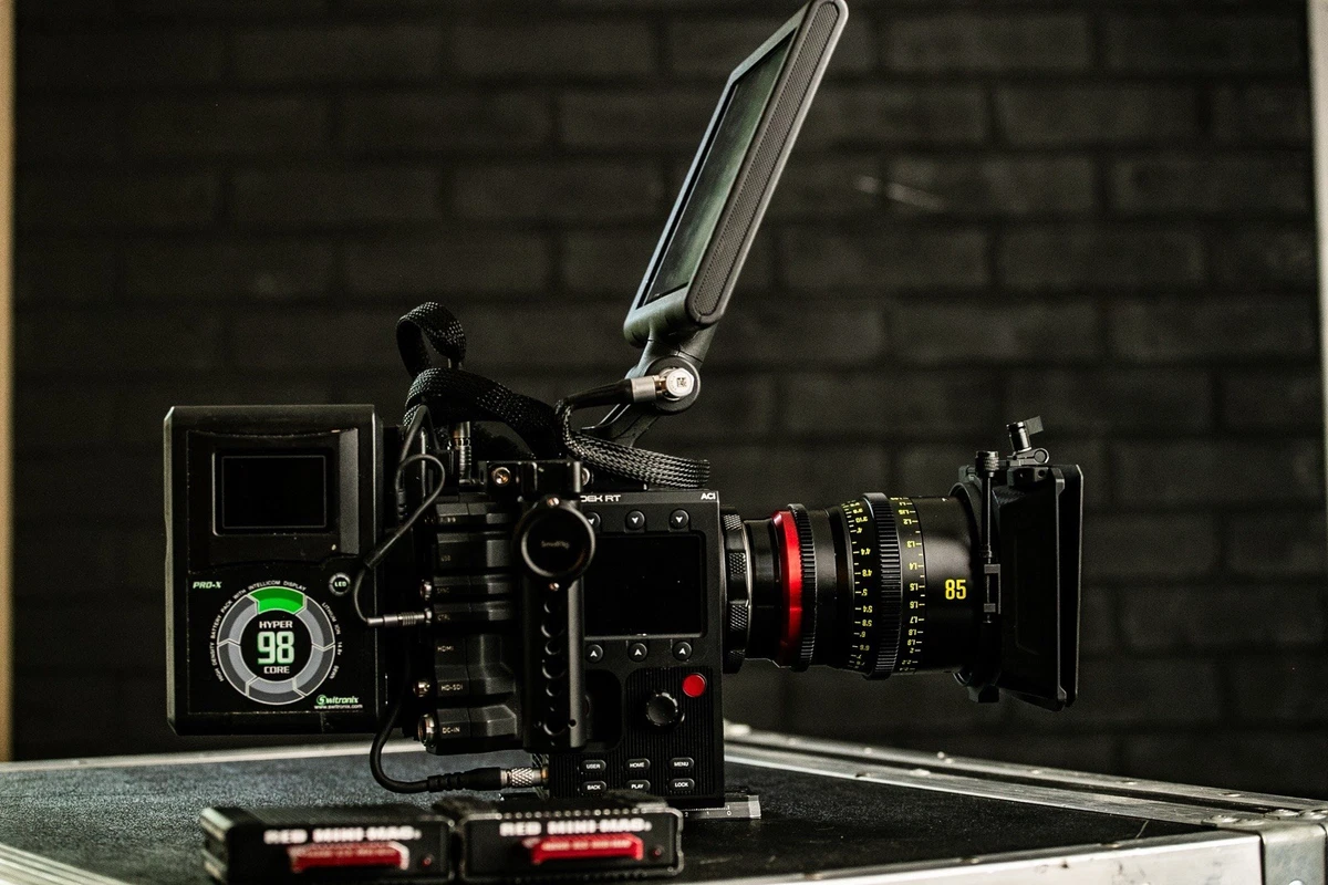 Preços baixos em Câmeras de filme escarlate vermelhas | eBay