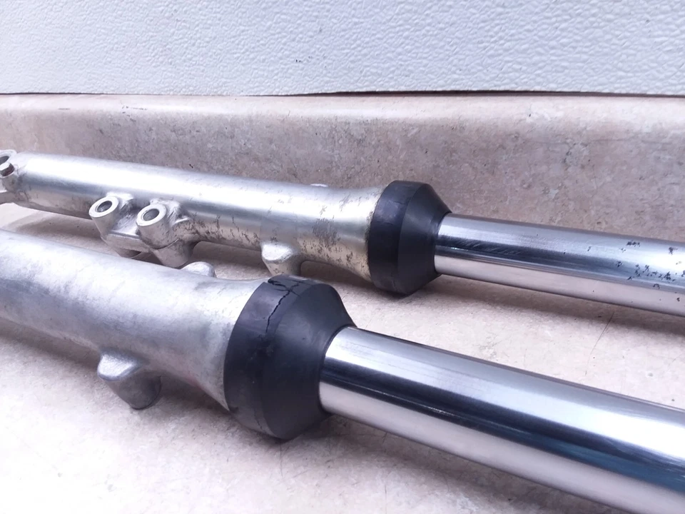 Par de horquillas delanteras Kawasaki 400 KZ KZ400 (KZ400B) 1979 de colección ANS-B155 Foto 4 de 4