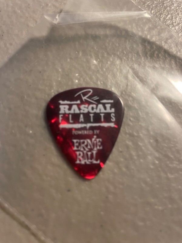 RASCAL FLATTS GUITAR PICK JAY DEMARCUS