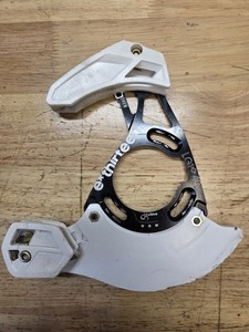 E13 The Hive SRS+ E*thirteen LG1+ Turbo Chain Guide ISCG 32-38t White