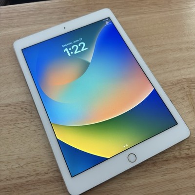Apple iPad Pro 9.7'' 1st Gen 128GB - Pink Edges [read desc]