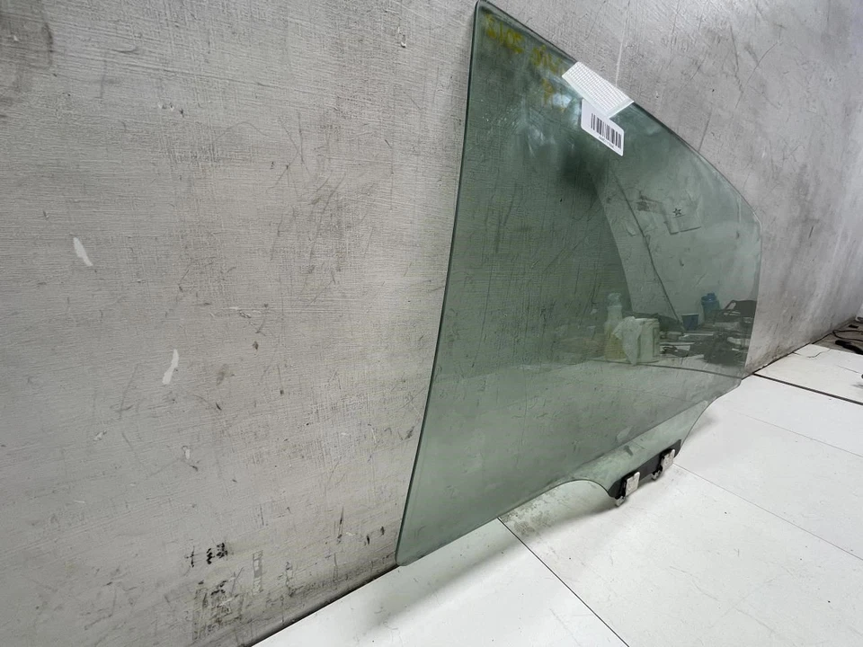 Honda Civic 2012 puerta trasera izquierda lado del conductor ventana cristal OEM+ Foto 2 de 4