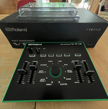 Roland VT-3  AIRA Vocal Effects Processor OVP...