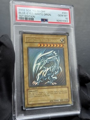2002 Yugioh BLUE-EYES WHITE DRAGON SDK-001 1st Edition English PSA