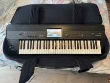 Korg Krome 61 Music Workstation Keyboard + Gator Case – Barely Used