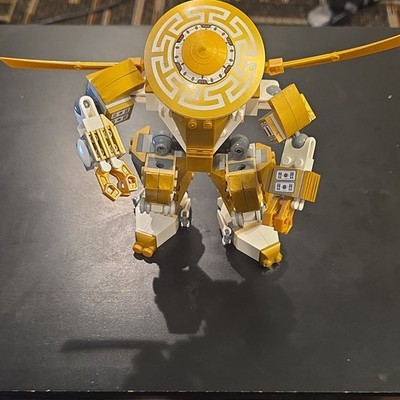 LEGO Built Robot/Mech Figure Model Mech Build, White & Gold, Plastic