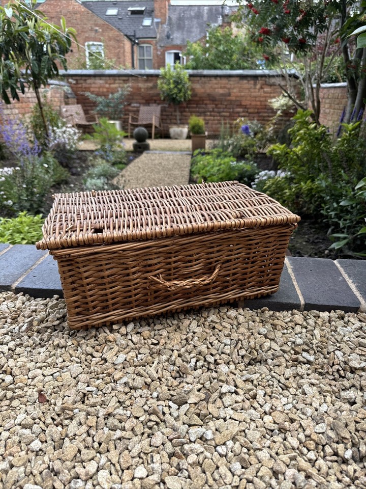 Vintage 43cm Wicker Picnic Hamper Basket Toy Box Storage Blankets