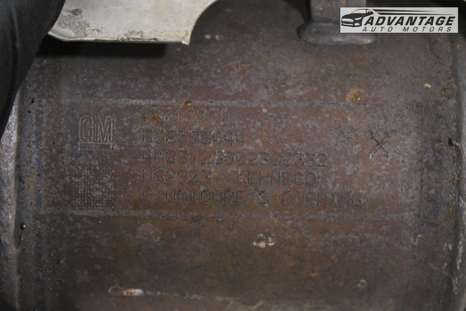 Chevrolet Traverse 2018-21 3,6 L colector de escape lado derecho tubo delantero OEM Foto 4 de 4