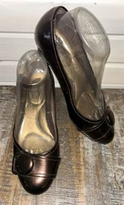 Coach And Four Sz 7.5 Bronze Faux Leather Patent Wedge Low Heels