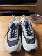 A.P.C trainers