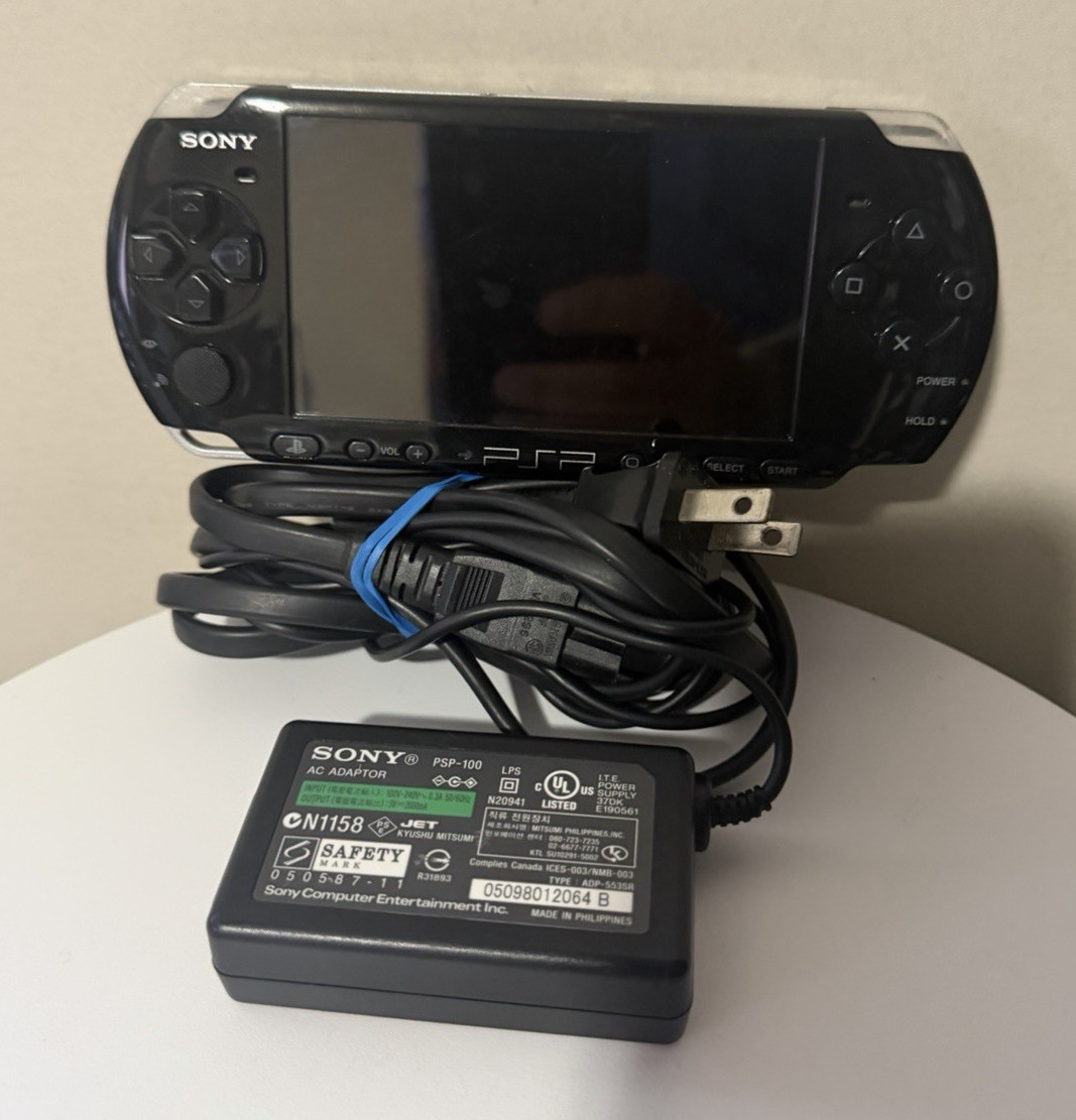 Sony PSP 3001 Console PlayStation Portable Handheld w/Charger & NEW BATTERY