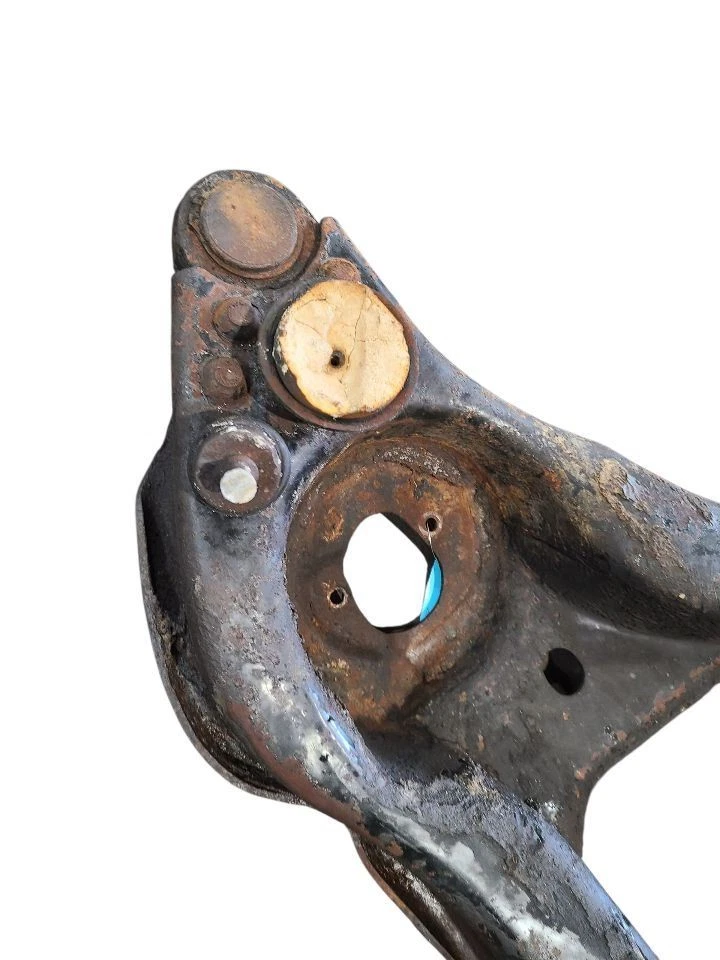 Passenger Lower Control Arm Front Fits 03-05 DODGE 2500 PICKUP 641746 - Image 2 of 4