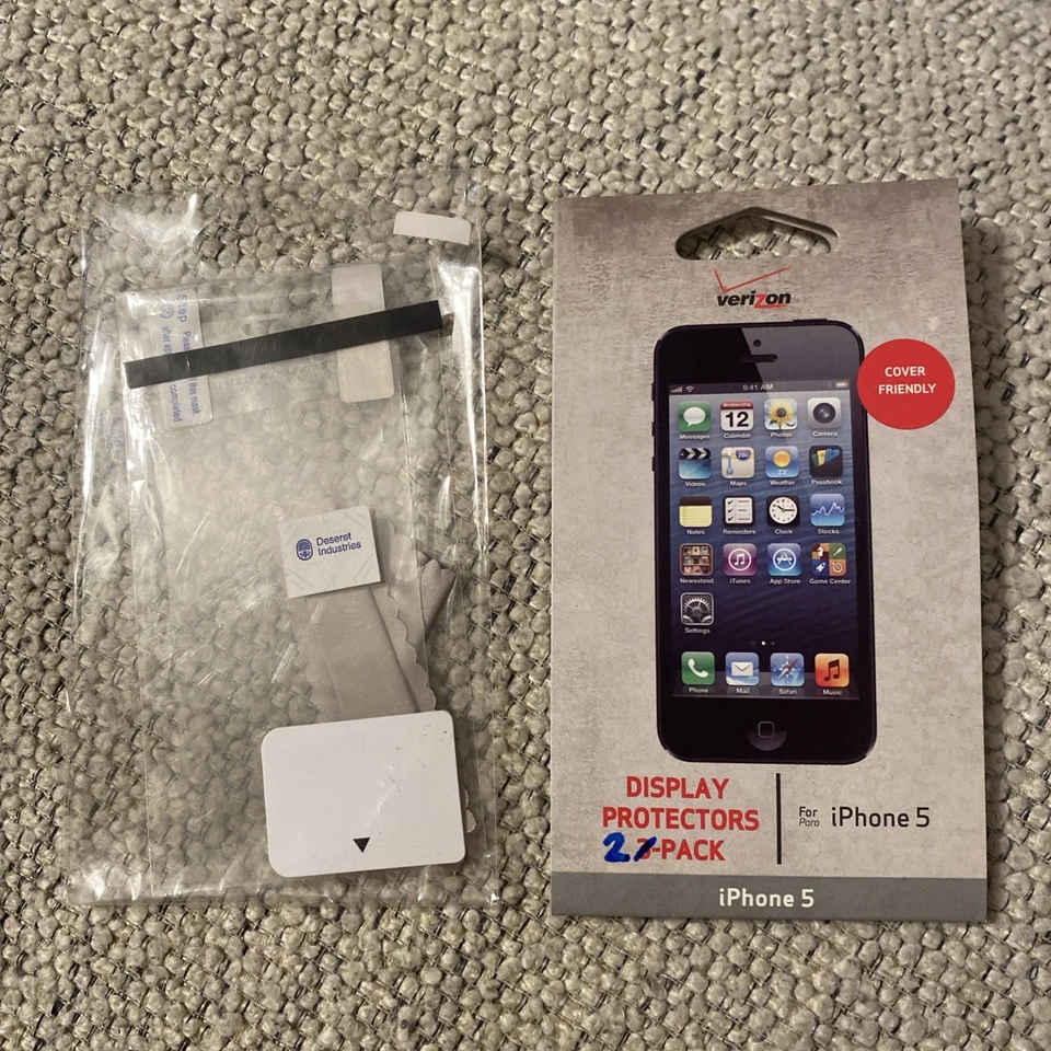 Verizon Screen Protectors 2-Pack for iPhone 5 & Screen Wipe Smooth Card - Image 2 of 3