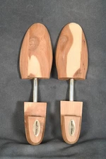 Hodge & Sons Shoe Tree Set From The Rochester Shoe Tree Co X-Large