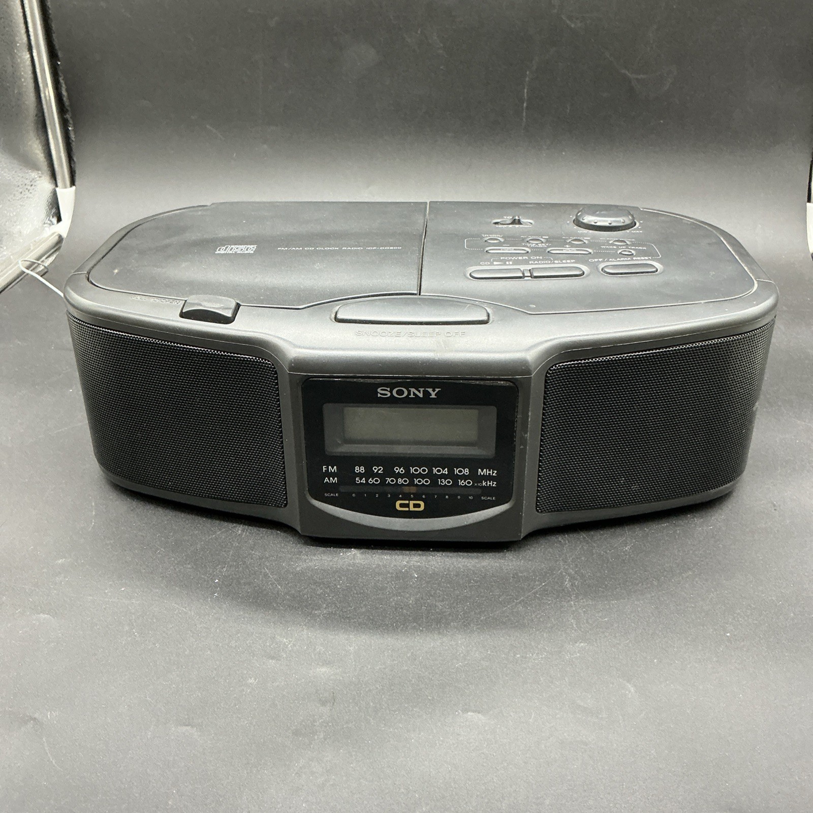 Sony ICF-CD800 CD Player AM FM Alarm Clock Radio Tested Working
