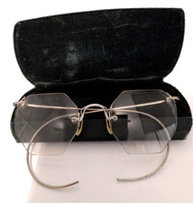 Vintage UOC 1/10 12K GF White Gold Filled Eyeglasses Ornate Bows Clean w Case