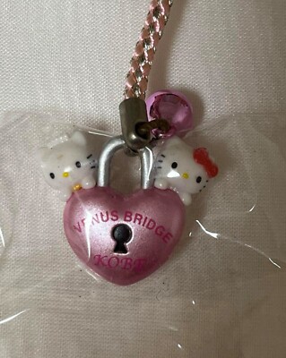 Sanrio Hello Kitty Dear Daniel Kobe Venus Bridge Lock Gotochi Keychain Charm