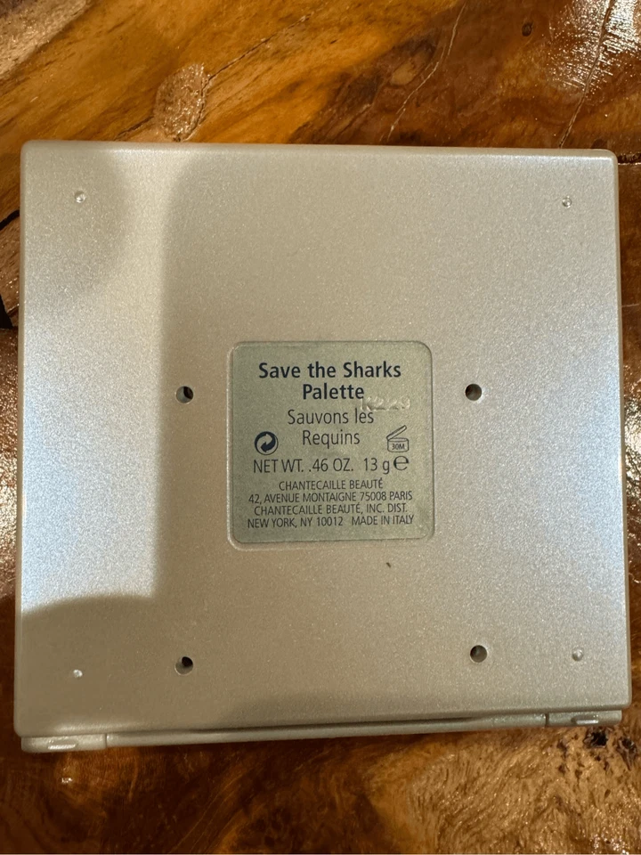 Chantecaille Save The Sharks eye palette * RARE * new without box - Image 3 of 4