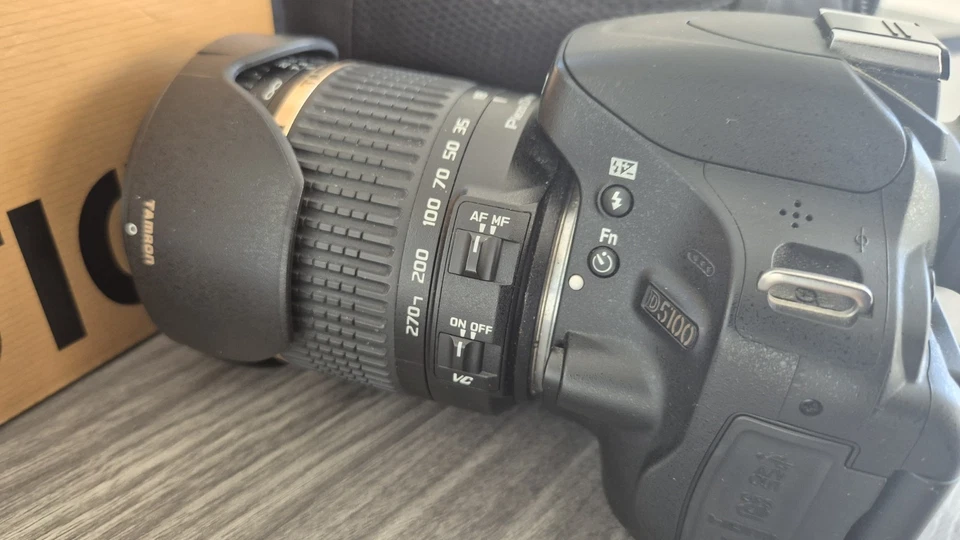 Nikon Digitalkamera D5100 Zubehörpaket Tamron BOO8N 18-270 Objektiv + UV-Filter - Bild 4 von 4