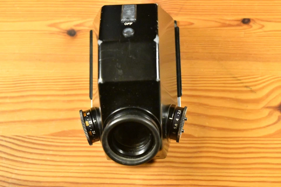 Hasselblad  45° Meter Prism for 500 C Series  Cameras -METER WORKS! - Image 3 of 4