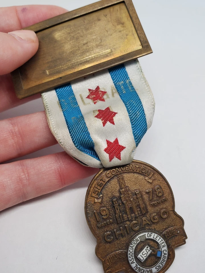 Insignia de delegado de la Convención de portacartas NALC 1978 Foto 3 de 4