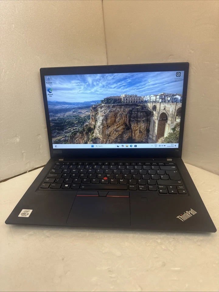 Lenovo ThinkPad T14 Gen 1 Ryzen 3 Pro 4450U 2.5GHz 16GB RAM 256GB 14.1" 3346, photo 1 of 5
