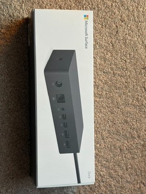 Neues Microsoft Surface Dock 1661