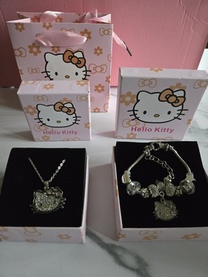 Hello Kitty Strass Bettelarmband & passende Halskette.