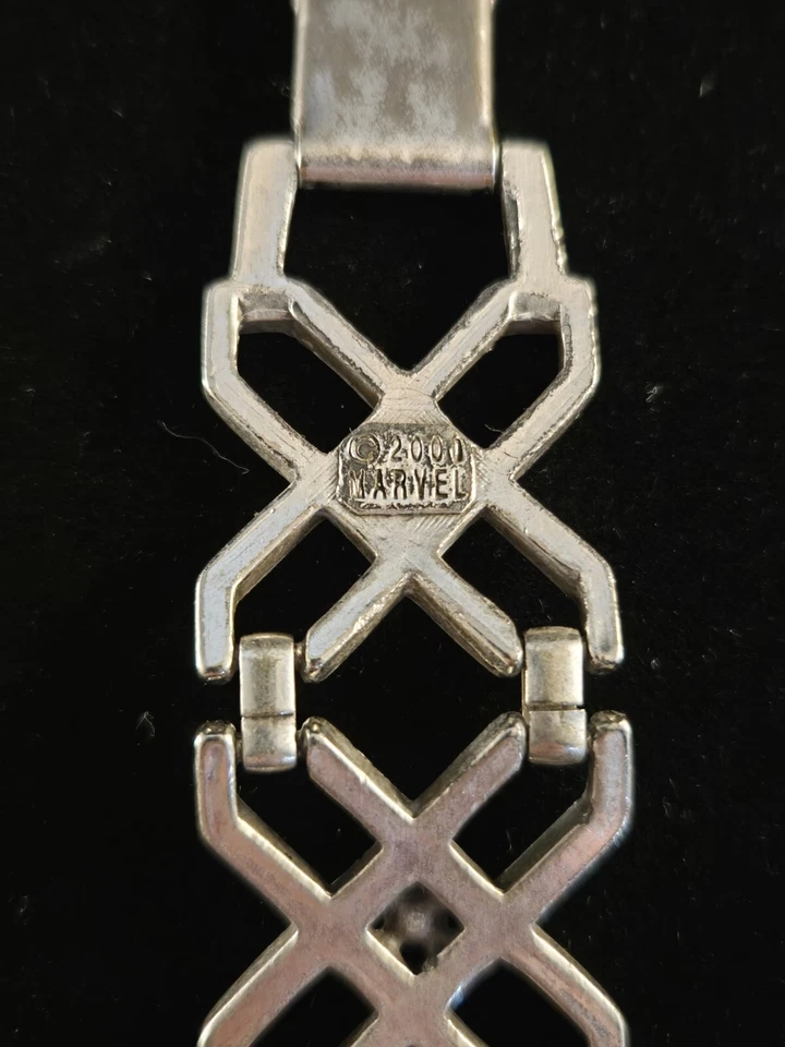 Pulsera Marvel 2000 de acero inoxidable Foto 3 de 4