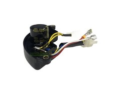 Samfox Generator Spannungsregler – 250V 470µF, Universell Für 5–6,5 KW, AVR Mit 6 Drähten, Inkl. Kohlebürstenanschluss