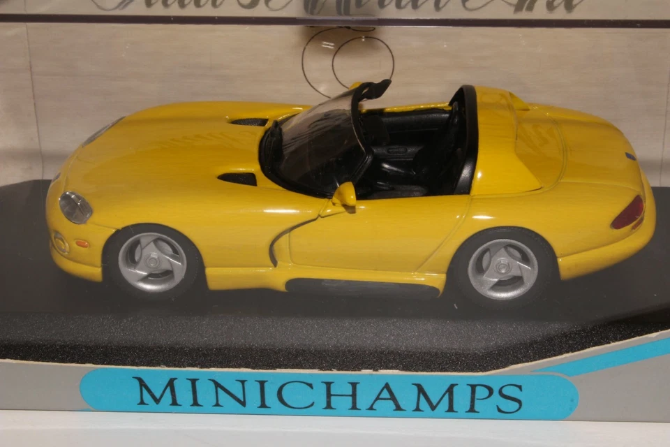 Minichamps 1993 Dodge Viper, 1/43 Scale Boxed - Image 2 of 4