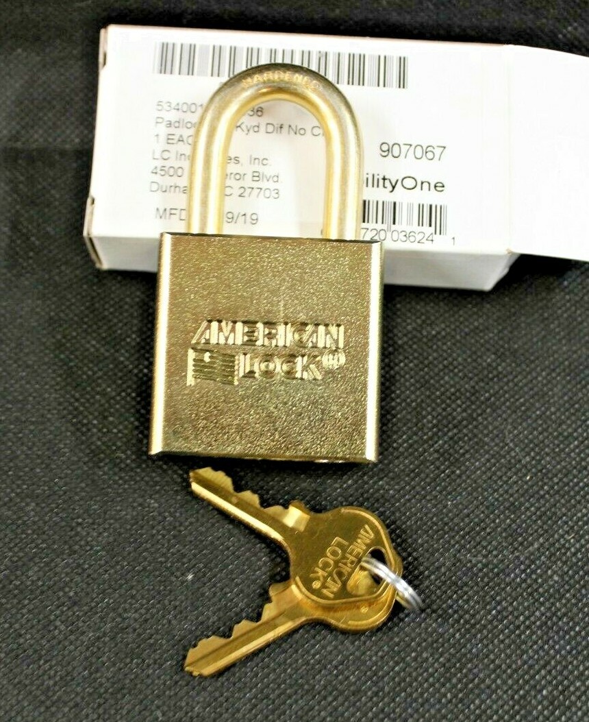PADLOCK KEY HANGER / GOLD ボルトルーム　ゴールド New American Lock Keyed Different Padlock,5340-01-588-1036