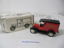 1923 1/2 Ton Truck Coin Bank With Key 1:25 Die Cast Ertl