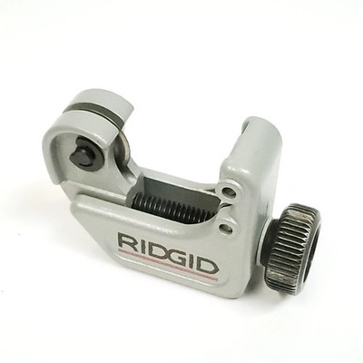 RIDGID 32985 Model 104 Close Quarters Tubing Cutter 3/16'' to 15/16'',