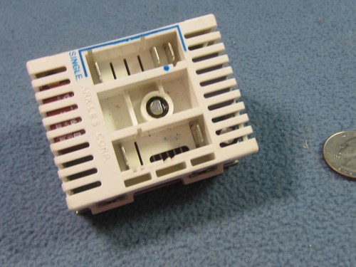 Kitchen-Aid, Whirlpool Parti di Elettrodomestici OEM: Interruttore Bruciatore Infinito W10222828 - Foto 2 di 3