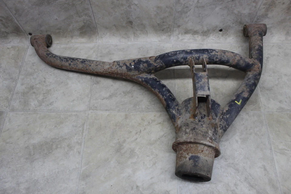 88-02 Suzuki Quadrunner 250 87-93 4wd controle traseiro esquerdo braço A 61100-19871-019 - Imagem 2 de 4