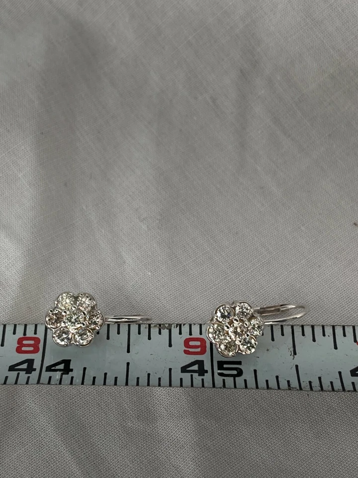 Pendientes racimo de diamantes. Diamantes naturales - 1 quilate en total. Oro 14KTW.Eurowire trasero Foto 4 de 4