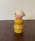 Vintage FISHER PRICE LITTLE PEOPLE - GRANDMOTHER YELLOW BODY WHITE HAIR with BUN — photo 2