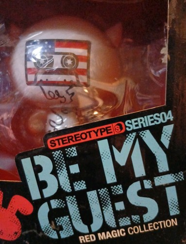 Stereotype Series 4 Be My Guest Red Magic Collection Bill McMullen Vinyl Figure - Picture 8 of 10