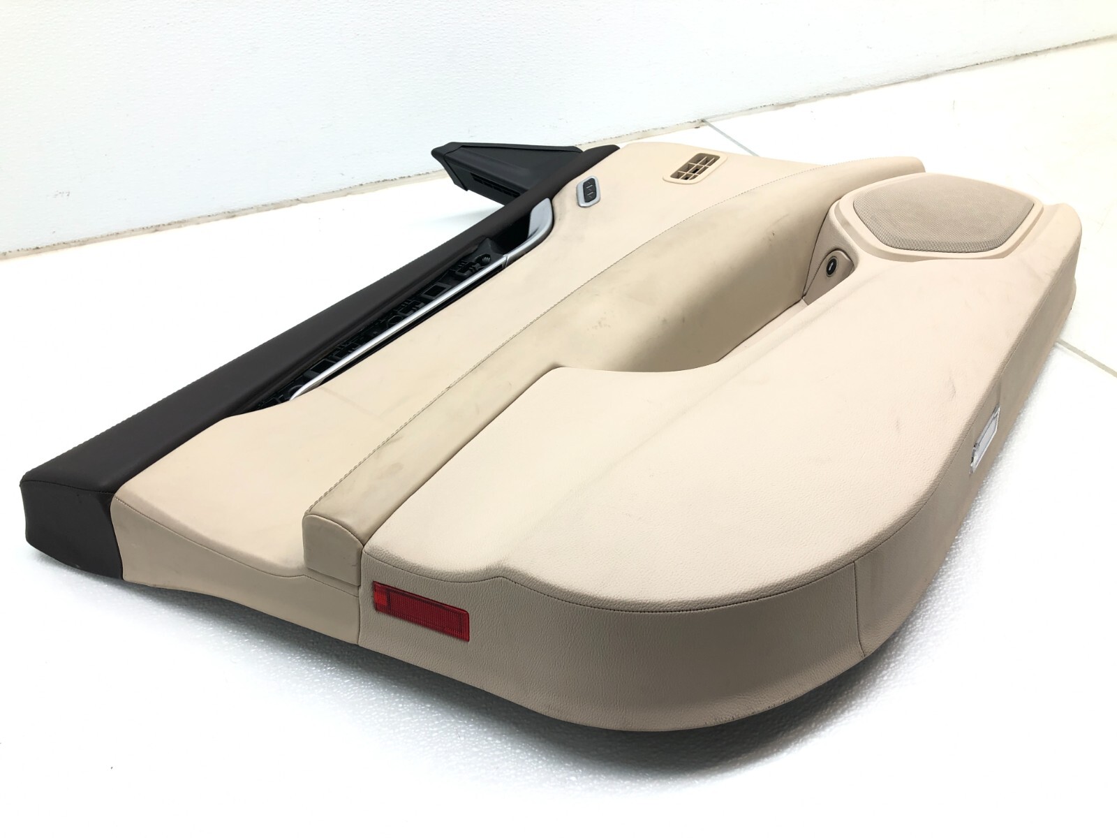 2014-2017 MASERATI GHIBLI S LEFT DRIVER FRONT INTERIOR DOOR PANEL ASSEMBLY OEM.
